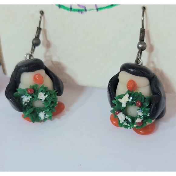 VTG Penguin Lot Ornaments Figurines Earrings Christmas Variety Y2K Hallmark GUC - Picture 16 of 16
